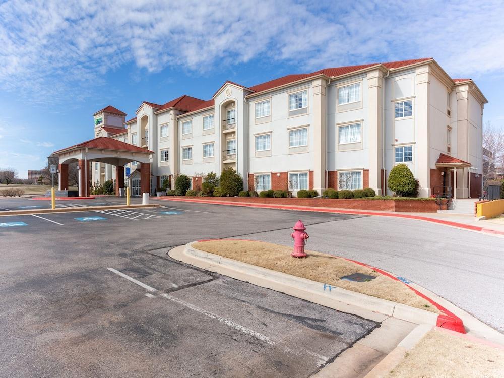 Holiday Inn Express & Suites Oklahoma City Northwest By Ihg Eksteriør bilde